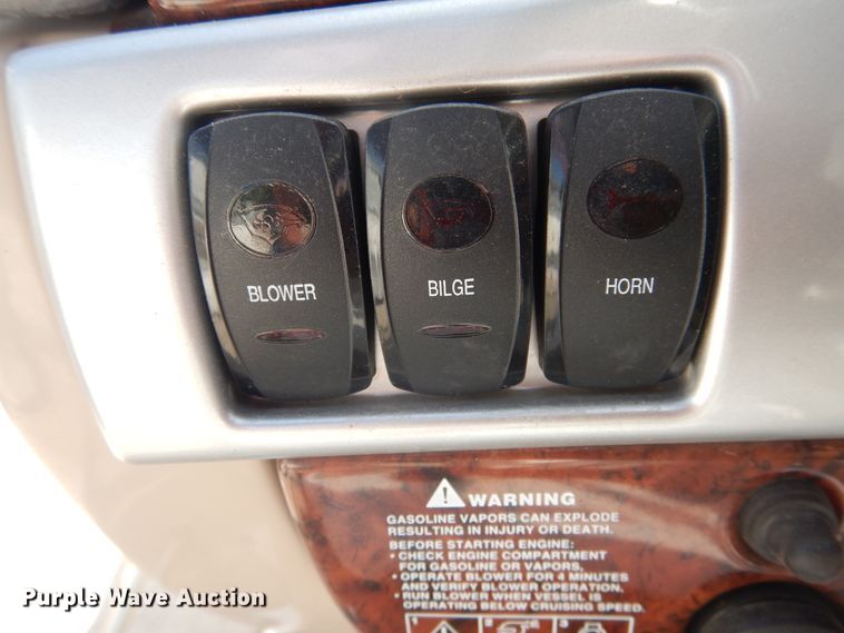 image for item HO9174 2005 Four Winns Horizon 190  boat