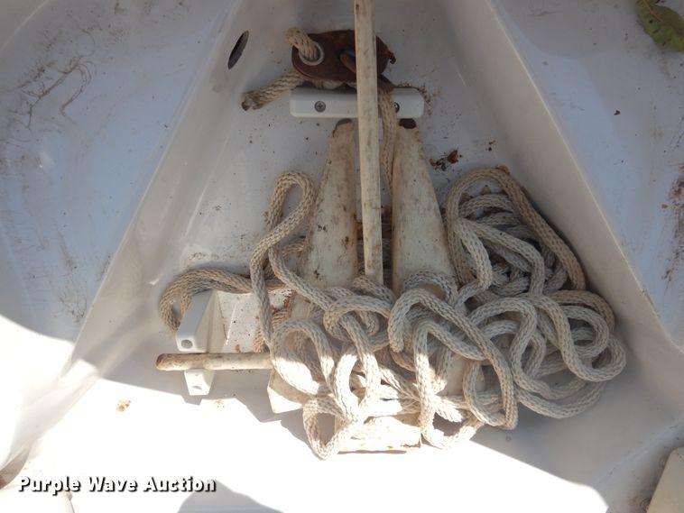 image for item HO9174 2005 Four Winns Horizon 190  boat