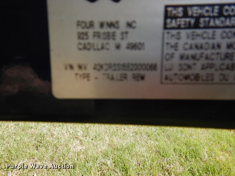 image for item HO9174 2005 Four Winns Horizon 190  boat