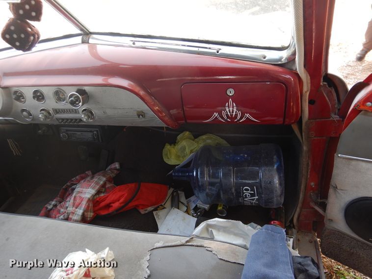 image for item HO9176 1951 Ford  sedan