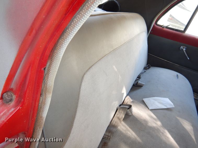 image for item HO9176 1951 Ford  sedan