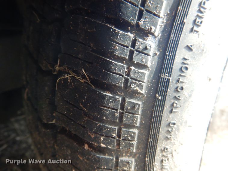 image for item HO9176 1951 Ford  sedan