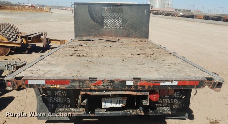 image for item HO9187 1995 Isuzu NPR  flatbed truck