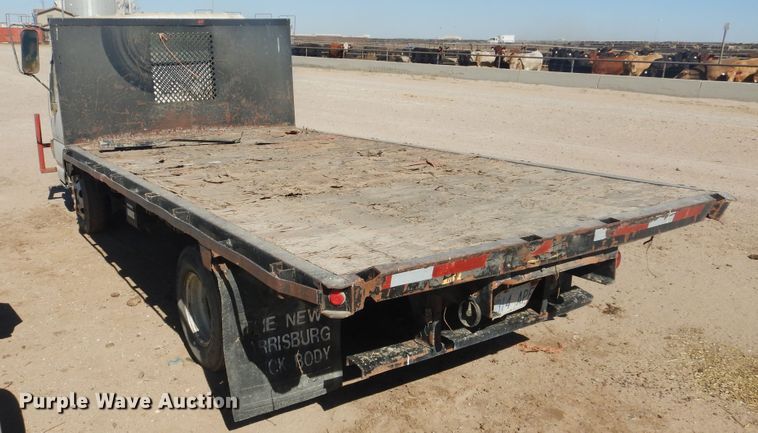 image for item HO9187 1995 Isuzu NPR  flatbed truck