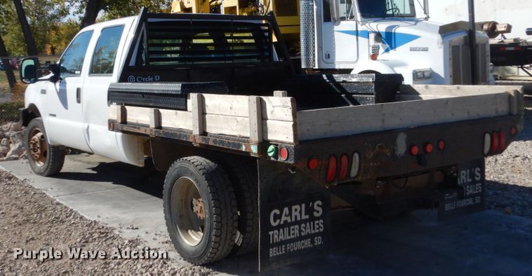 image for item HS9364 2001 Ford F450 Super Duty  Crew Cab flatbed truck