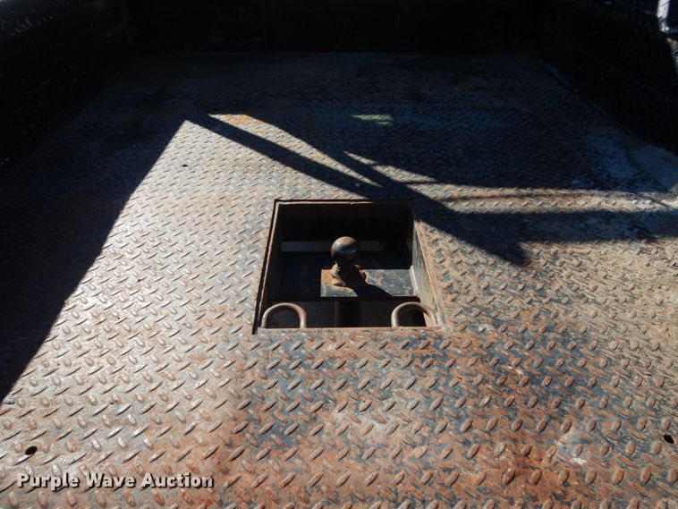 image for item HS9364 2001 Ford F450 Super Duty  Crew Cab flatbed truck