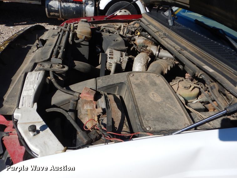 image for item HS9364 2001 Ford F450 Super Duty  Crew Cab flatbed truck