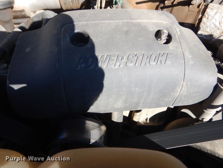 image for item HS9364 2001 Ford F450 Super Duty  Crew Cab flatbed truck