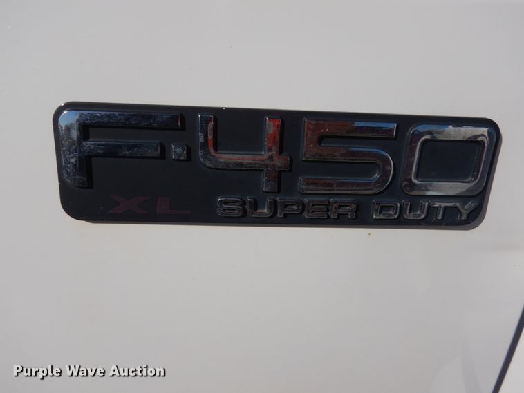 image for item HS9364 2001 Ford F450 Super Duty  Crew Cab flatbed truck