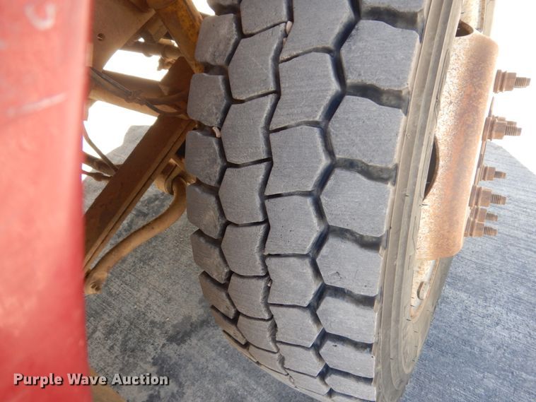 image for item HS9364 2001 Ford F450 Super Duty  Crew Cab flatbed truck