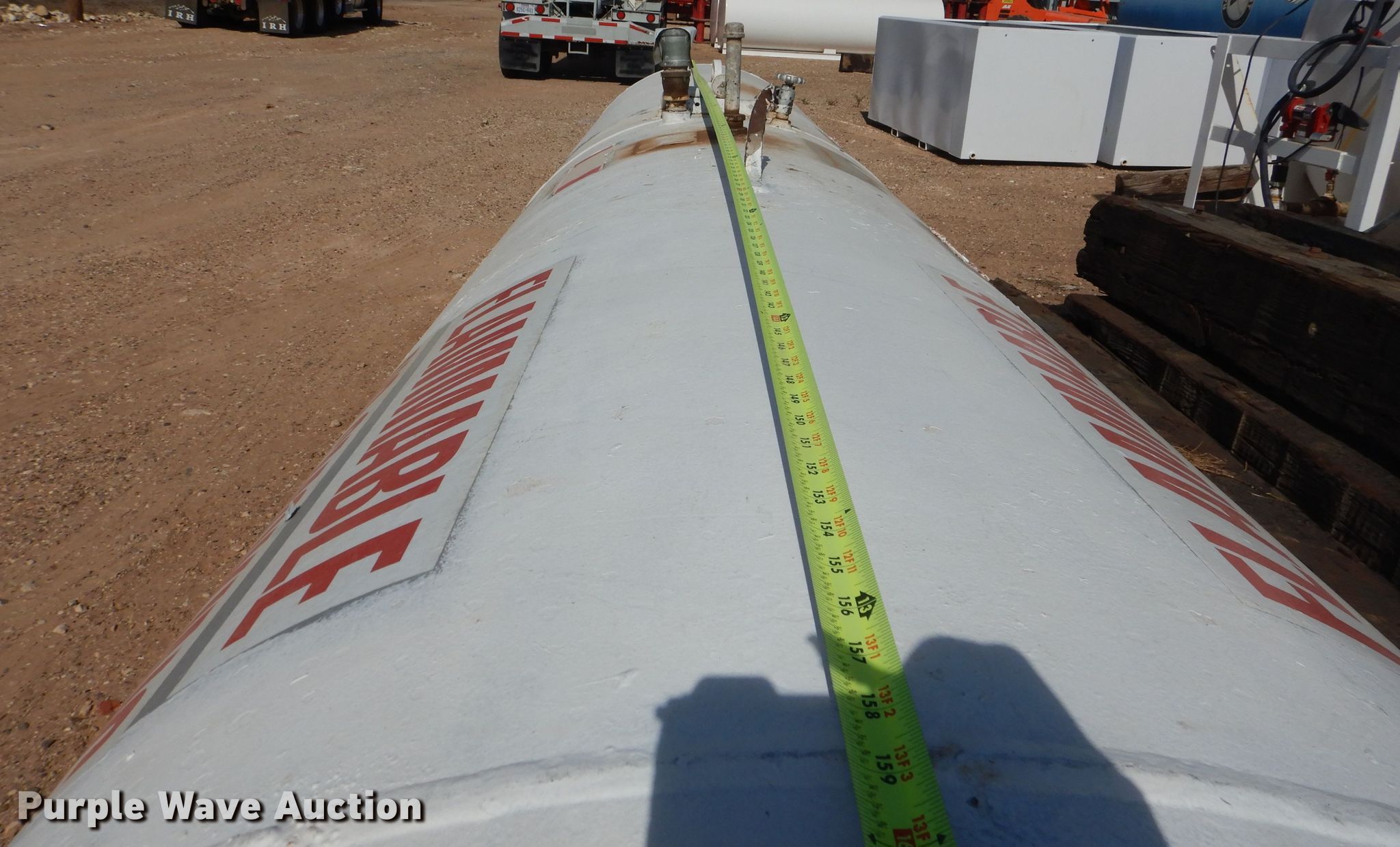 1,000 gallon propane tank in Slaton, TX Item HC9127 sold Purple Wave