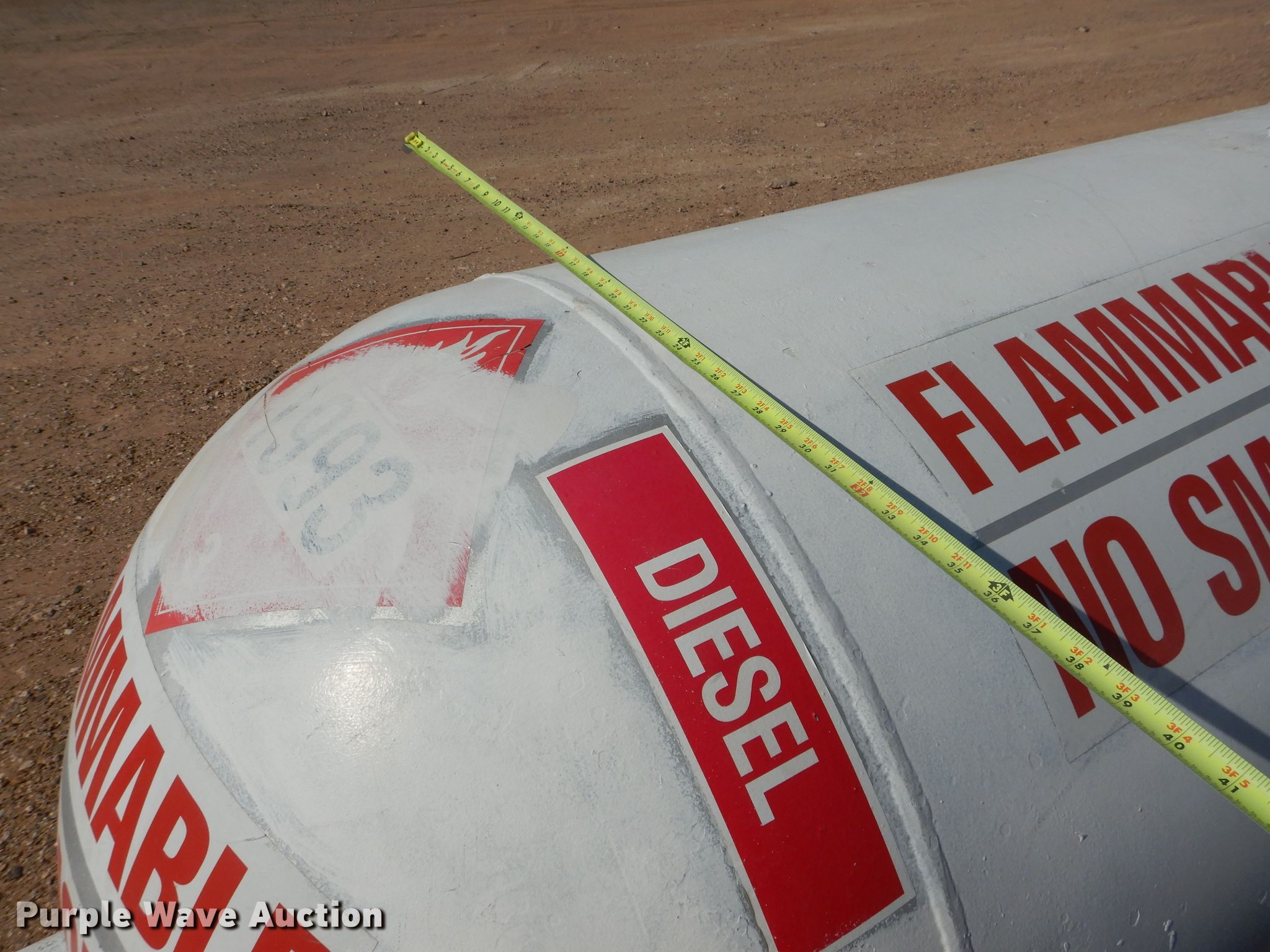 1,000 gallon propane tank in Slaton, TX Item HC9127 sold Purple Wave