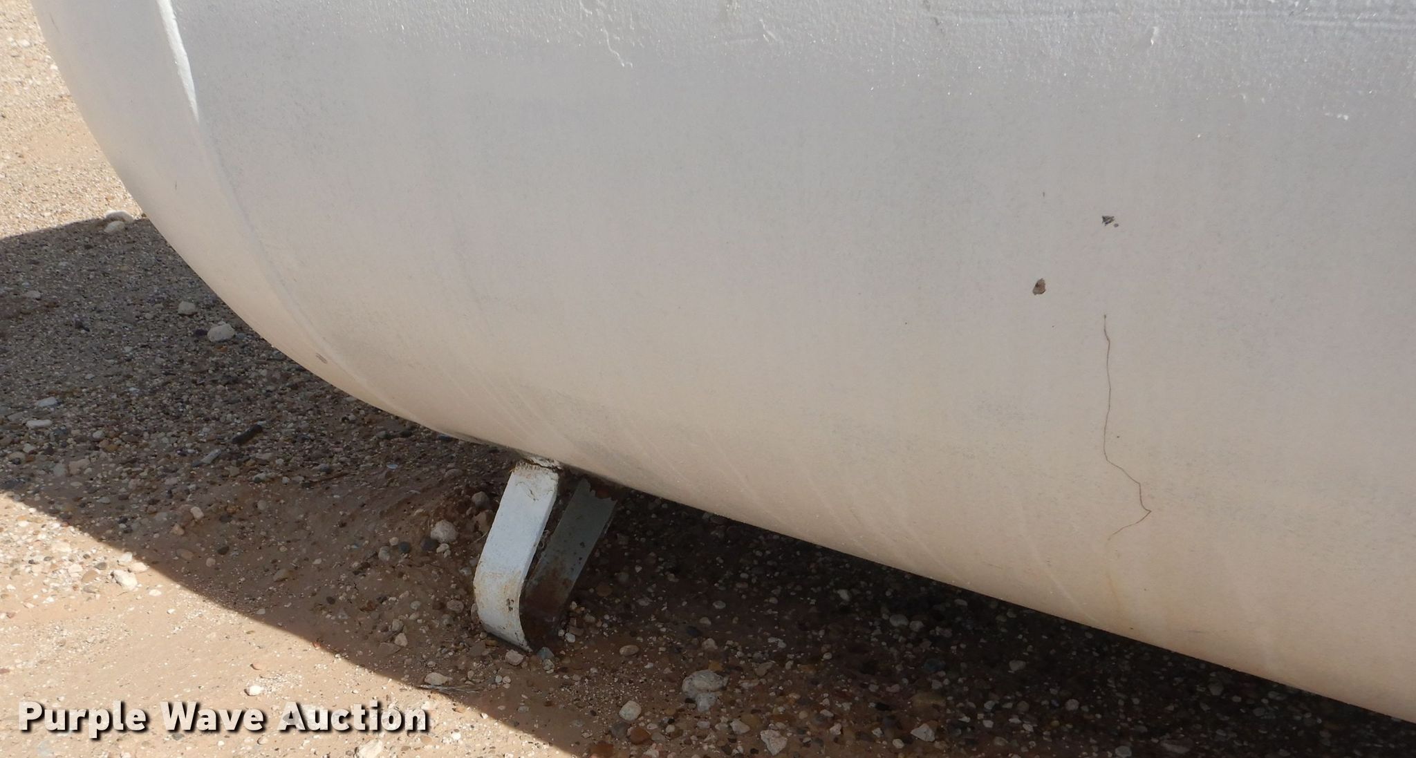 1,000 gallon propane tank in Slaton, TX Item HC9127 sold Purple Wave