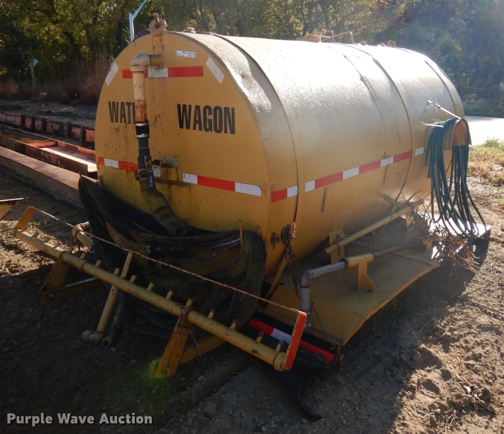 Water tank bed in Platteville, WI Item HD9070 sold Purple Wave