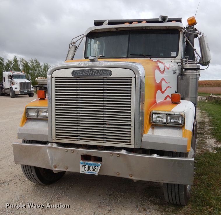 image for item AF9950 1993 Freightliner FLD  dump truck
