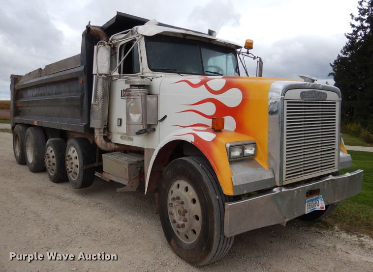 image for item AF9950 1993 Freightliner FLD  dump truck