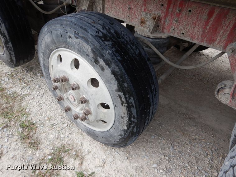 image for item AF9950 1993 Freightliner FLD  dump truck