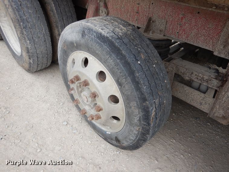 image for item AF9950 1993 Freightliner FLD  dump truck