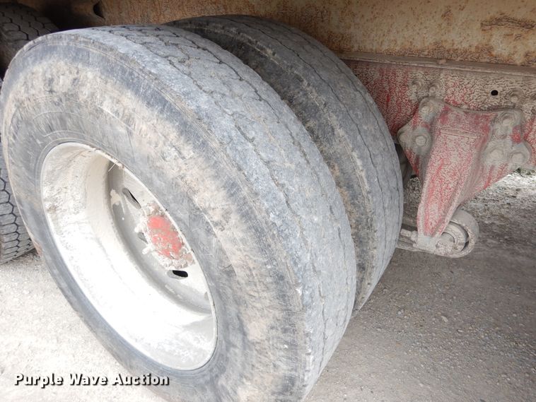 image for item AF9950 1993 Freightliner FLD  dump truck