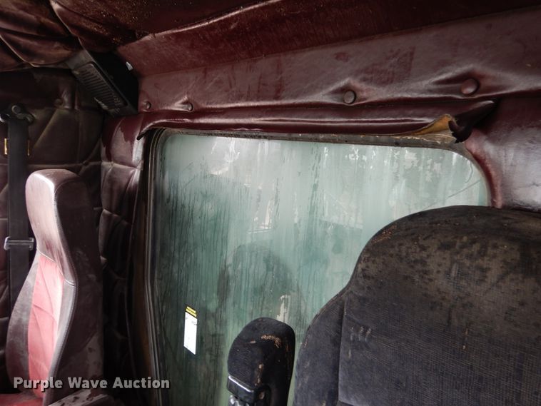 image for item AF9950 1993 Freightliner FLD  dump truck