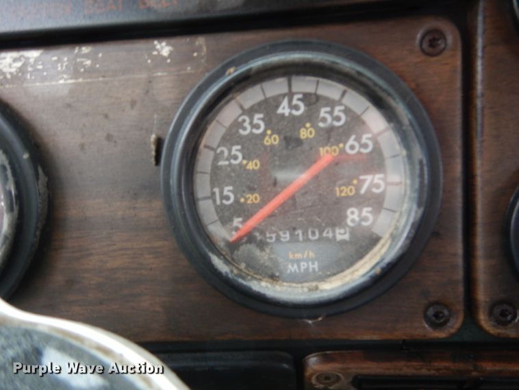 image for item AF9950 1993 Freightliner FLD  dump truck