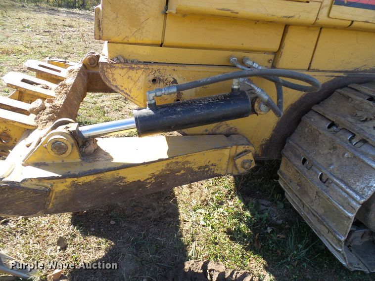 image for item DC2916 1997 Caterpillar 963B  track loader
