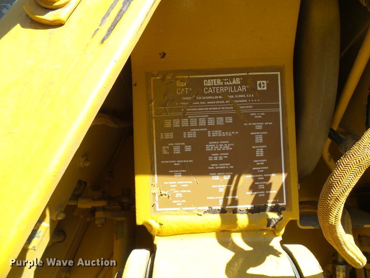 image for item DC2916 1997 Caterpillar 963B  track loader