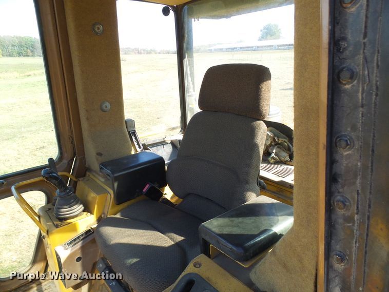 image for item DC2916 1997 Caterpillar 963B  track loader