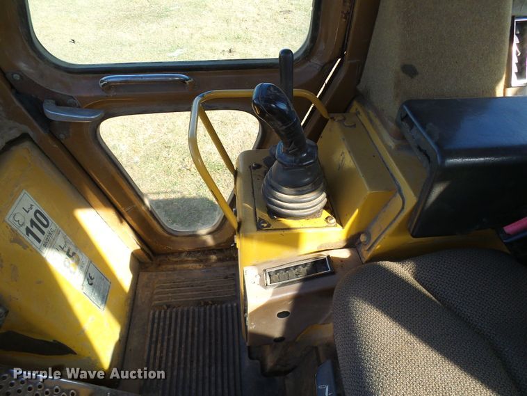 image for item DC2916 1997 Caterpillar 963B  track loader