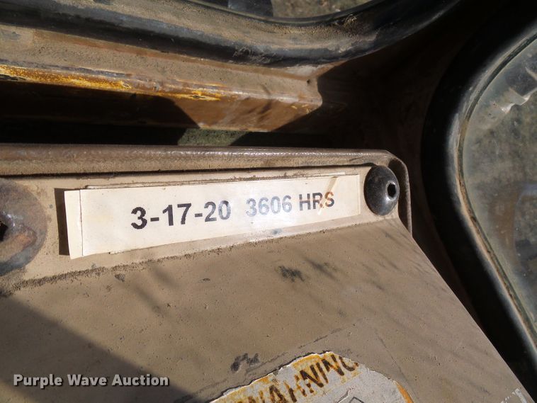 image for item DC2916 1997 Caterpillar 963B  track loader