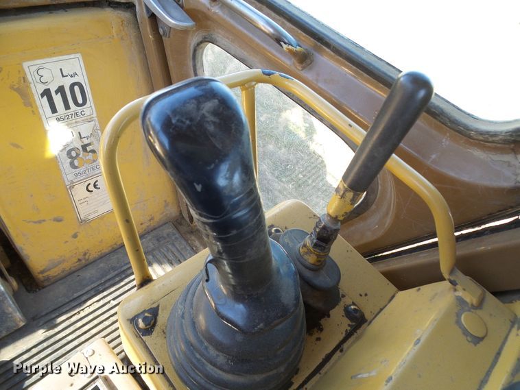 image for item DC2916 1997 Caterpillar 963B  track loader