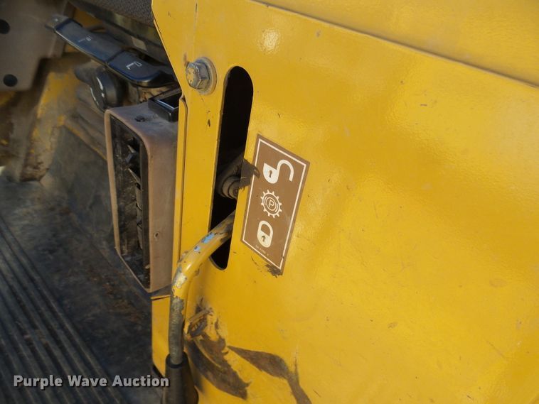 image for item DC2916 1997 Caterpillar 963B  track loader