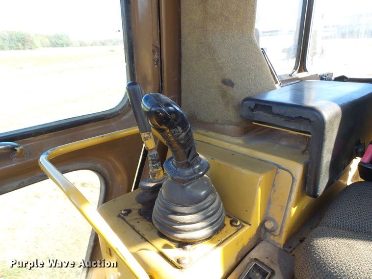 image for item DC2916 1997 Caterpillar 963B  track loader