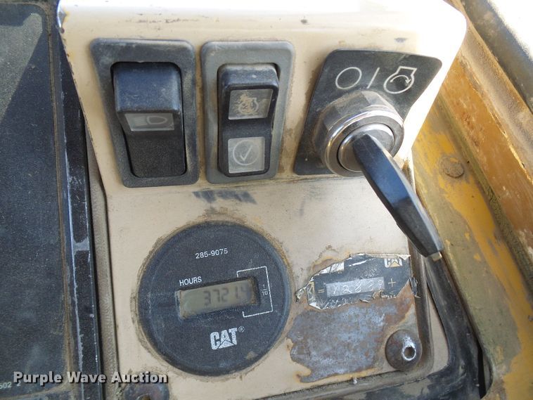 image for item DC2916 1997 Caterpillar 963B  track loader