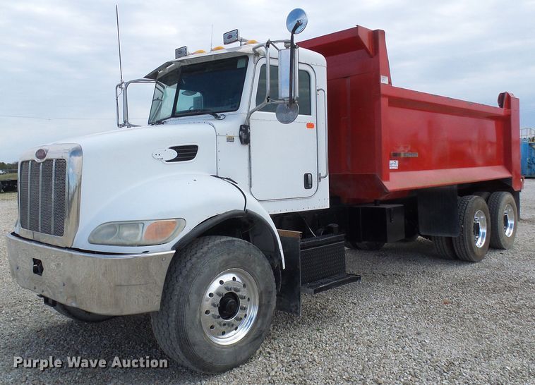 image for item DC2926 2006 Peterbilt 335  dump truck