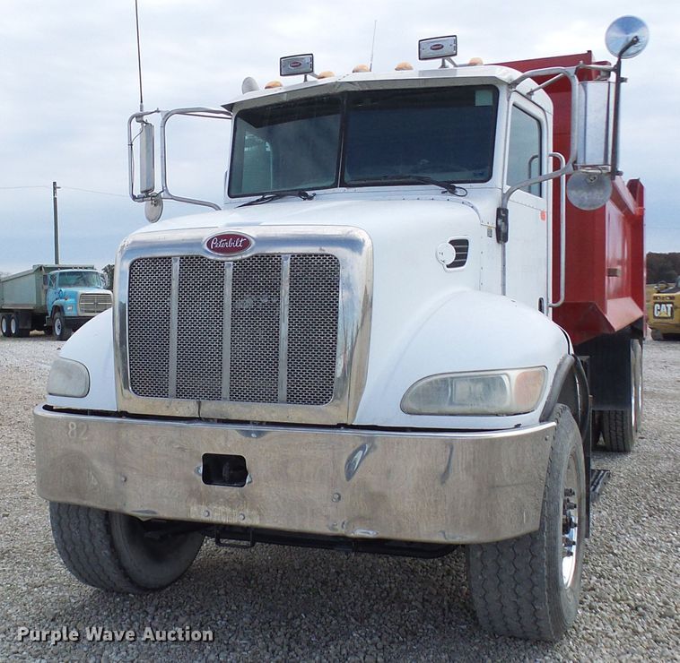 image for item DC2926 2006 Peterbilt 335  dump truck