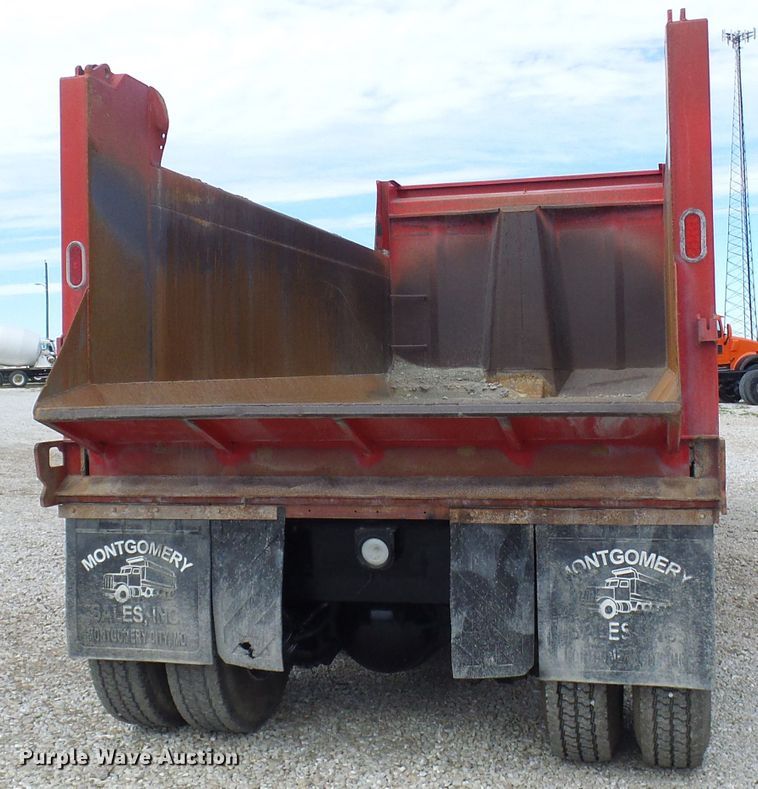 image for item DC2926 2006 Peterbilt 335  dump truck