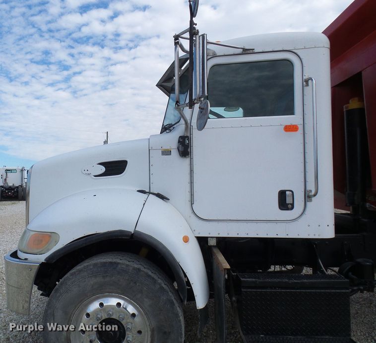 image for item DC2926 2006 Peterbilt 335  dump truck