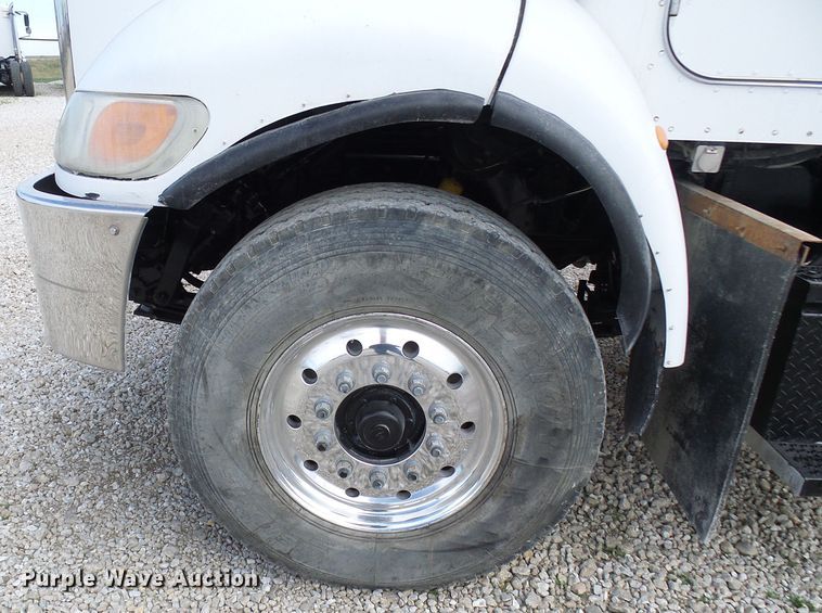 image for item DC2926 2006 Peterbilt 335  dump truck