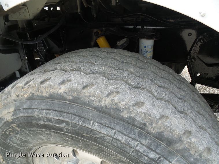 image for item DC2926 2006 Peterbilt 335  dump truck