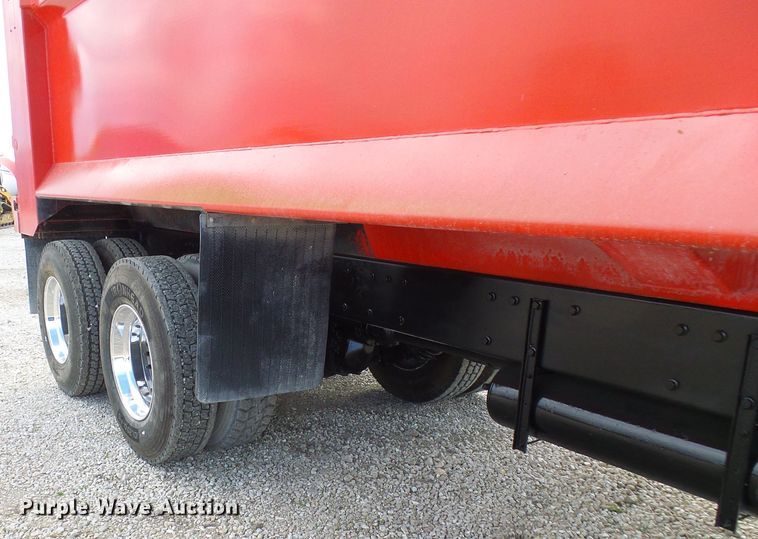 image for item DC2926 2006 Peterbilt 335  dump truck