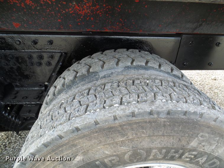 image for item DC2926 2006 Peterbilt 335  dump truck