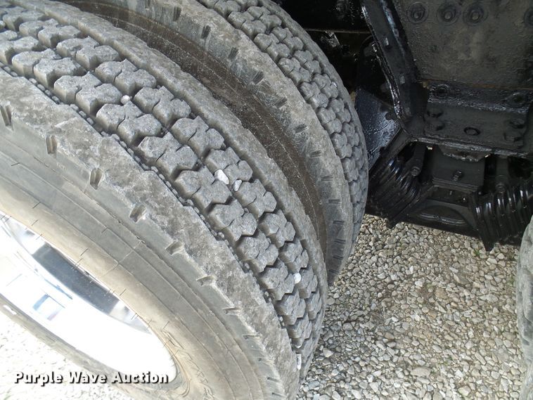 image for item DC2926 2006 Peterbilt 335  dump truck