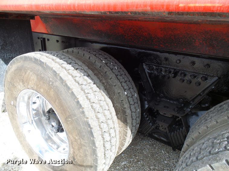 image for item DC2926 2006 Peterbilt 335  dump truck