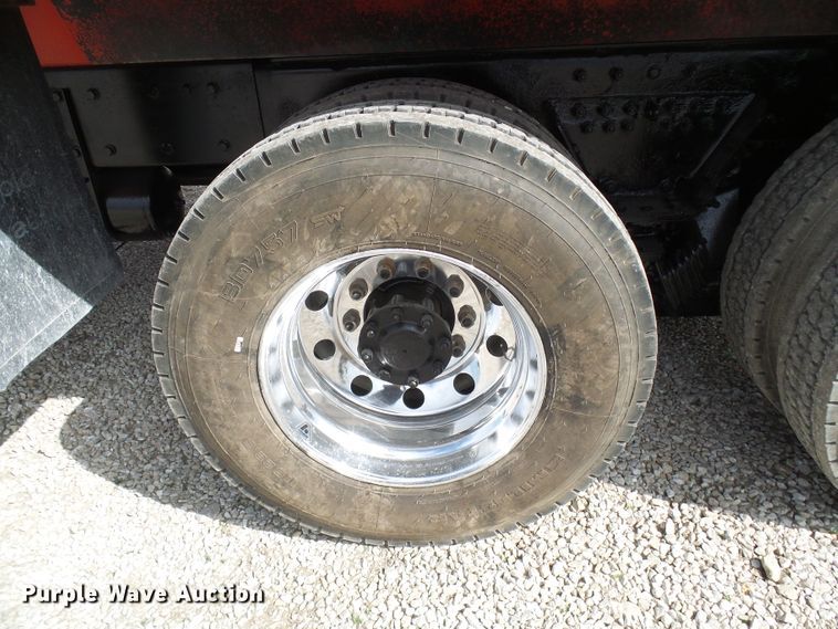 image for item DC2926 2006 Peterbilt 335  dump truck