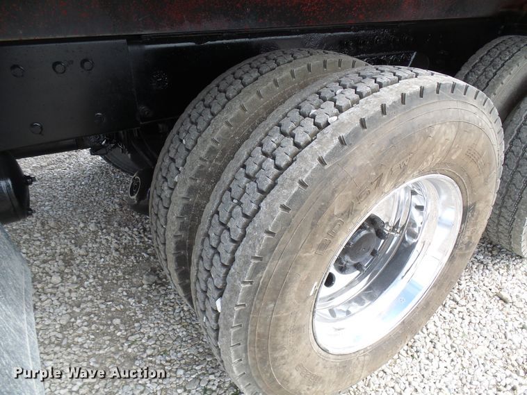 image for item DC2926 2006 Peterbilt 335  dump truck