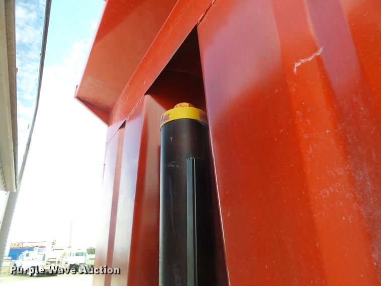 image for item DC2926 2006 Peterbilt 335  dump truck