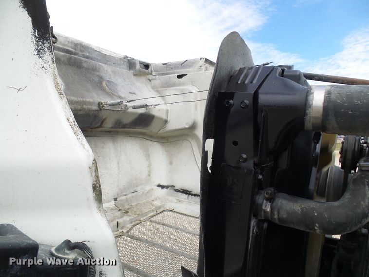 image for item DC2926 2006 Peterbilt 335  dump truck