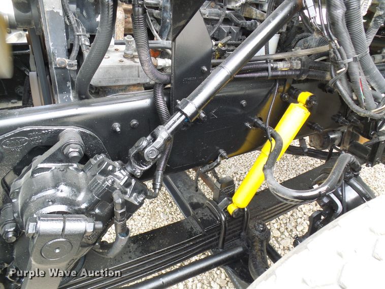 image for item DC2926 2006 Peterbilt 335  dump truck