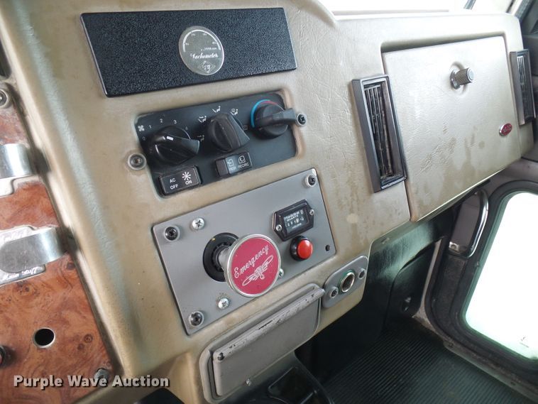 image for item DC2926 2006 Peterbilt 335  dump truck